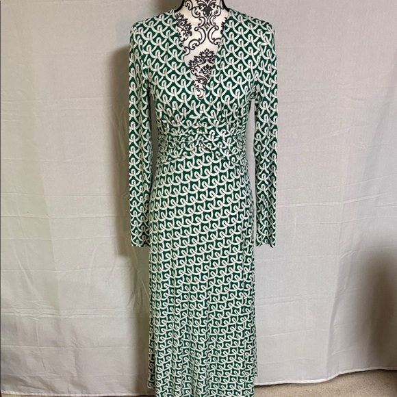 Boden Dresses & Skirts - Boden Green and White Long Sleeve Wrap-Style Midi Maxi Dress 8R